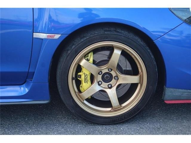 26961475_carP_l_2.jpg