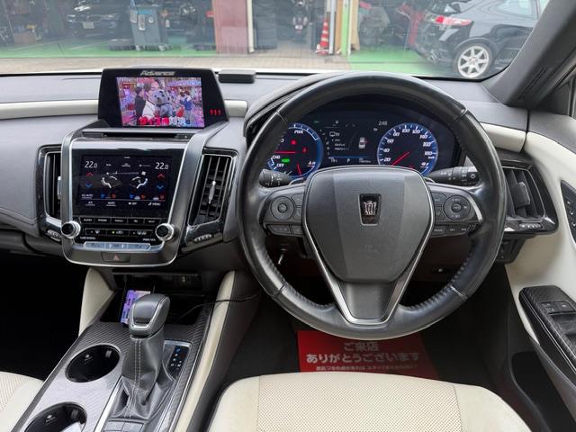 0541595A30260327W00111.jpg
