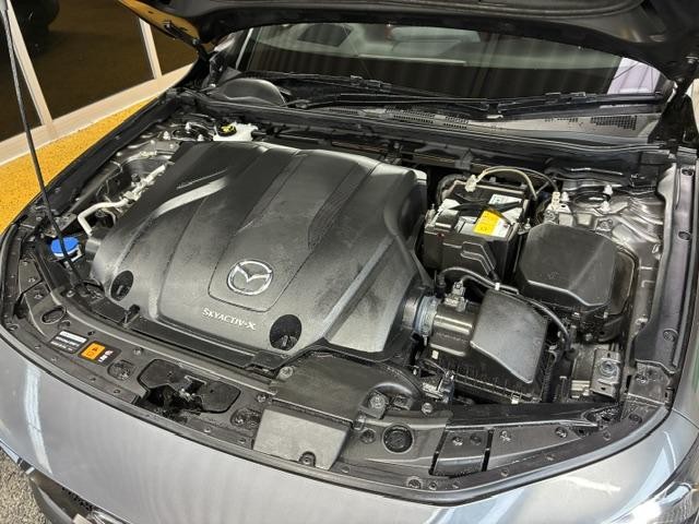 0560069A20260924W01409.jpg