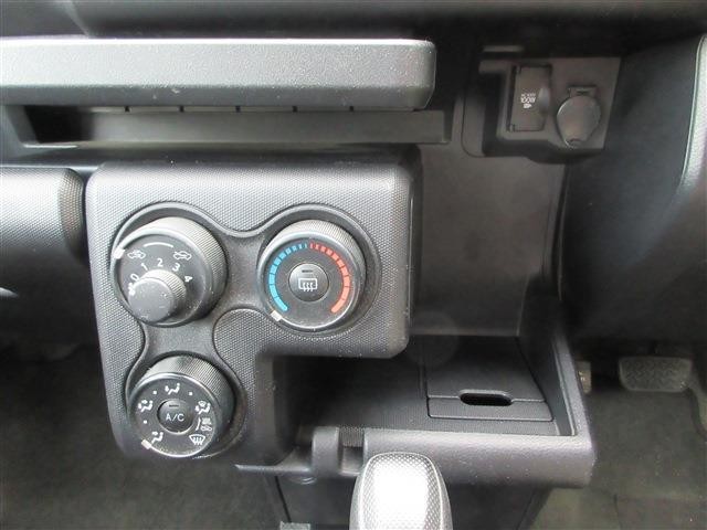 25748644_carP_l_8.jpg