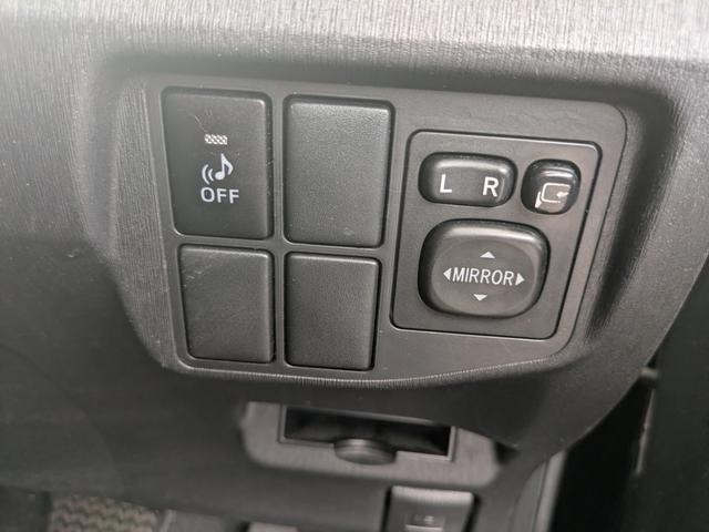 0204992A30260917W00318.jpg