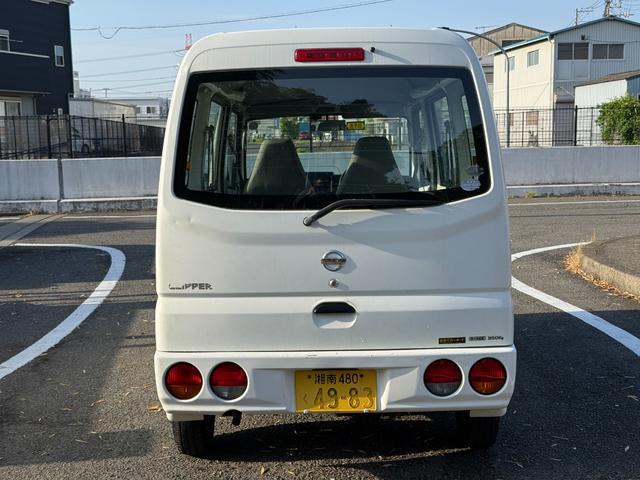 0510915A30260429W00102.jpg