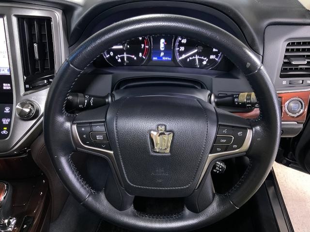 0504839A30260902W00413.jpg