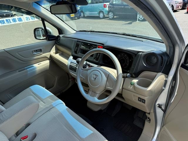 1001933A30260427W00112.jpg
