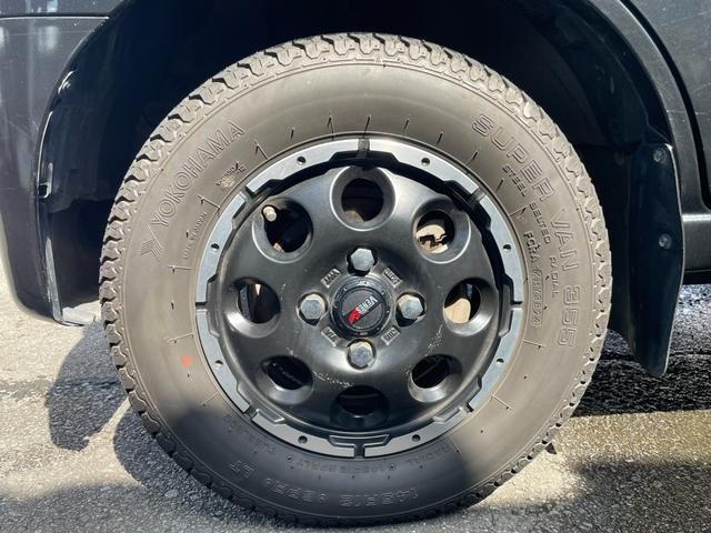 0505204A30261003W00107.jpg