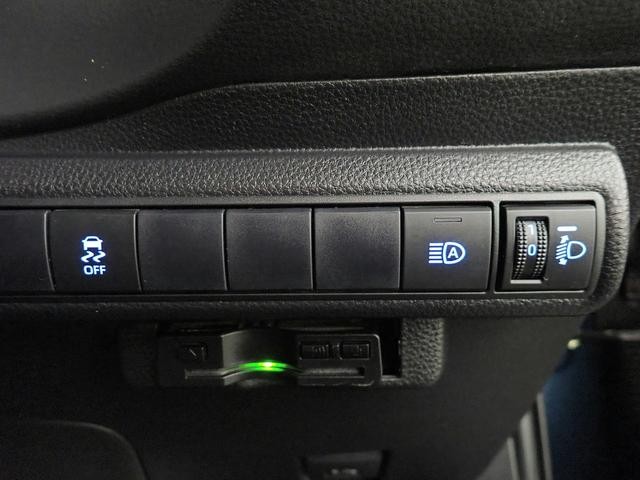 0203825A30260804W00310.jpg