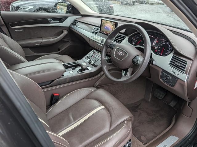 0805094A30260927W00114.jpg
