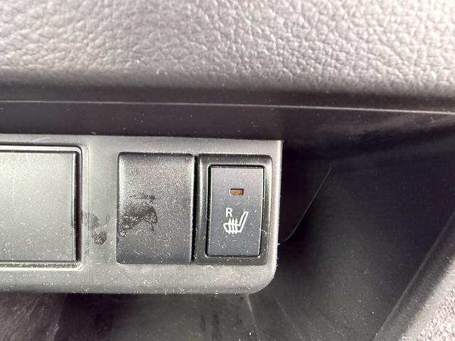 0510783A30260708W00213.jpg