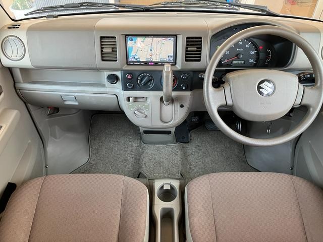 0840322A30260926W00203.jpg