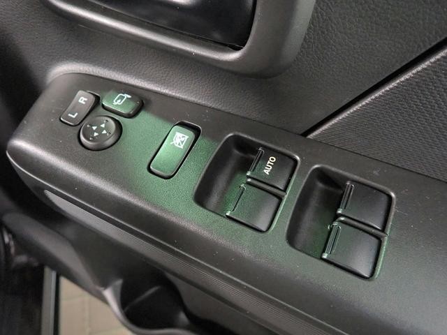 0201999A30260515W00210.jpg