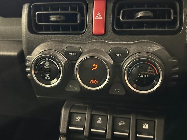 0509824A30260929W00907.jpg