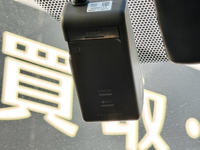 27071963_carP_l_12.jpg