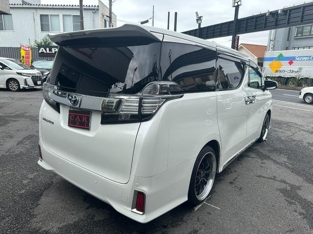 26401551_carP_l_7.jpg