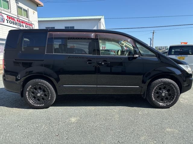 0805054A30260930W00103.jpg
