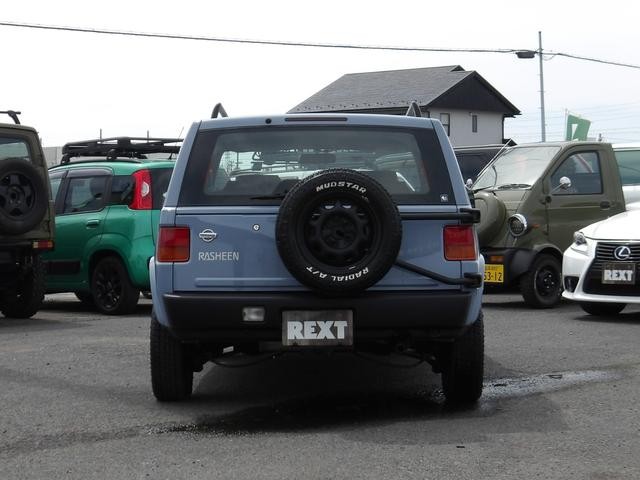 0707437A30260502W00904.jpg