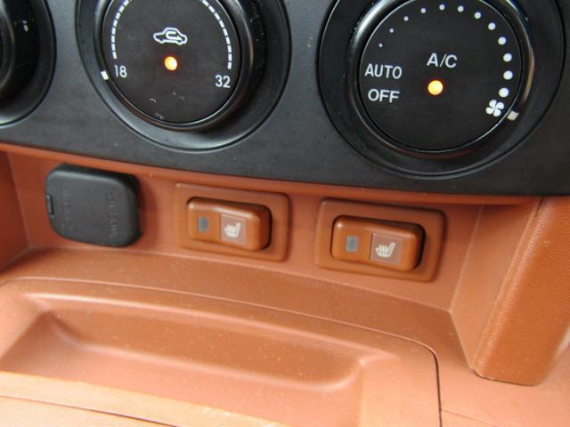 0403269A30260618W00118.jpg