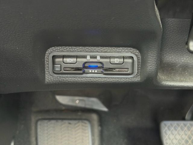 0560808A30260815W00306.jpg
