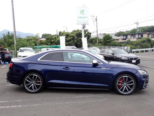 0507799A30260814W00116.jpg