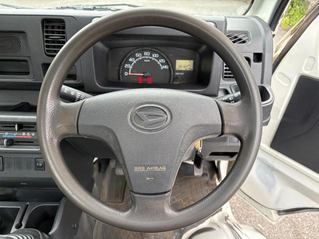 0840402A30260423W00118.jpg