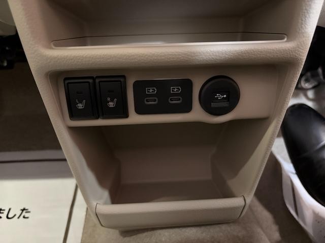 0302448A30260823W00303.jpg