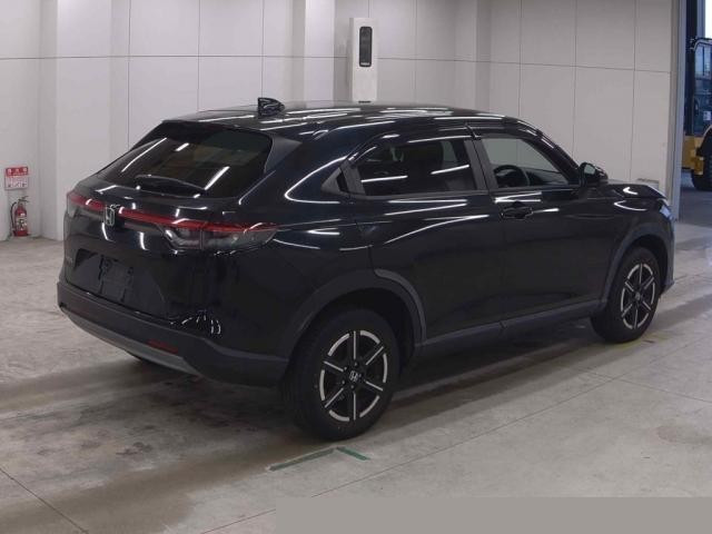 25451269_carP_l_3.jpg