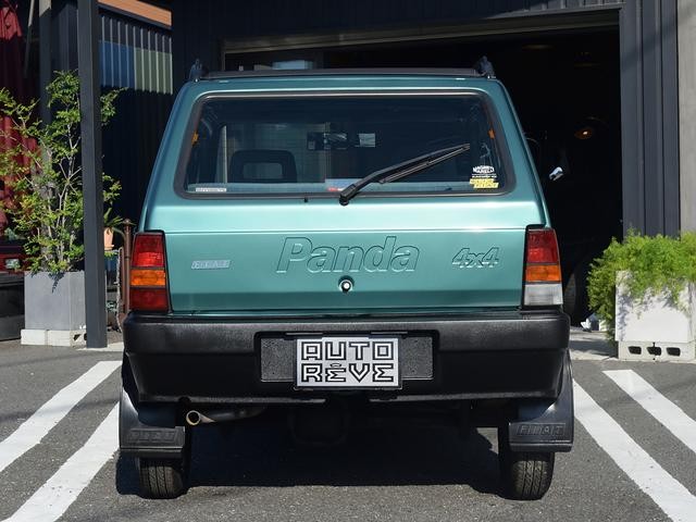 9571790A30261025W00105.jpg
