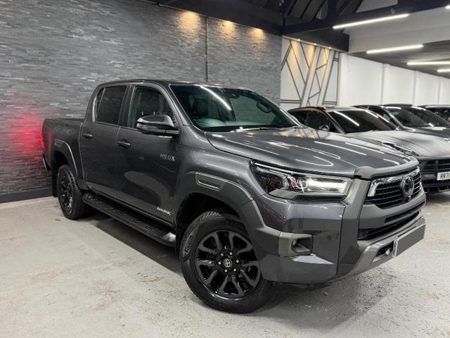 2021 TOYOTA HILUX 2.8 D-4D Invincible X Auto 4WD Euro 6 (s/s) 4dr