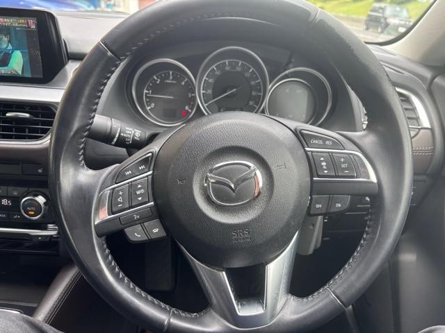 1000027A30260502W00118.jpg