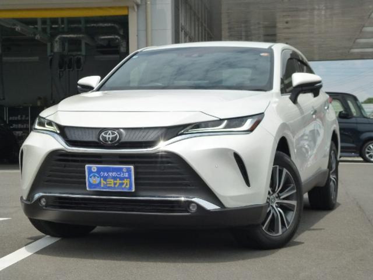 2022 Toyota Harrier, photo 1 of 1