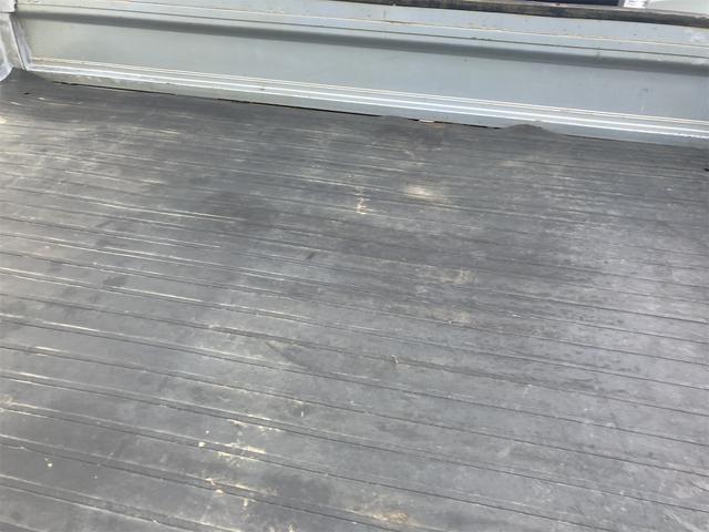 0560261A30251106W00619.jpg
