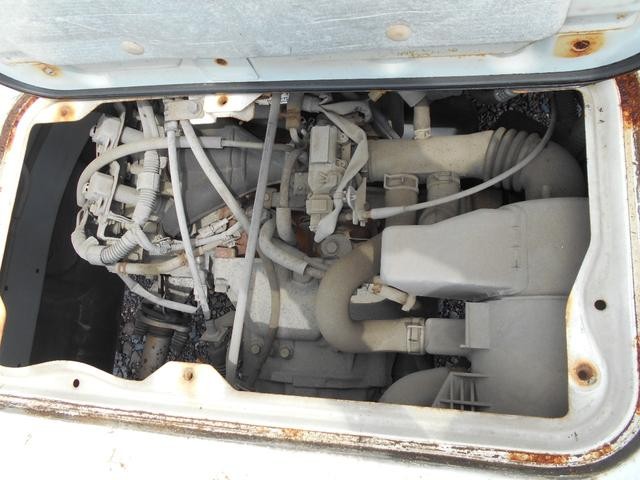 0204960A30260805W00113.jpg