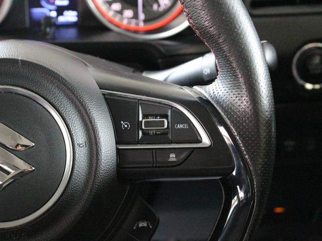 0520655A30260722W00118.jpg