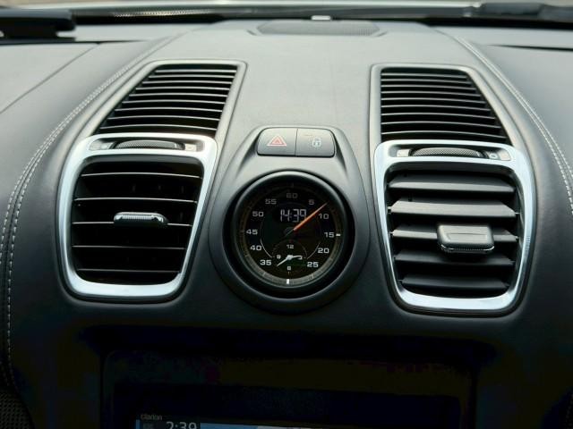 25102337_carP_l_17.jpg