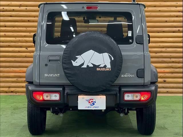 24823047_carP_l_8.jpg