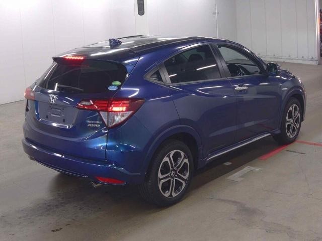26737006_carP_l_3.jpg
