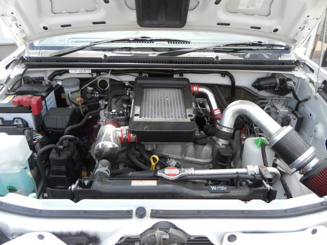 1170011A30260502W00118.jpg