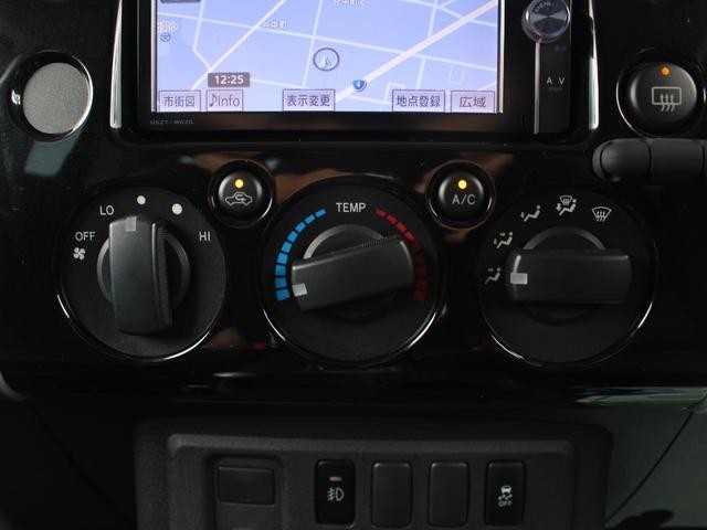 0520046A30260811W00314.jpg