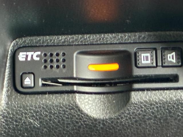 3001825A30261025W00108.jpg