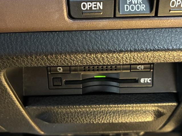 0560069A20260724W00702.jpg
