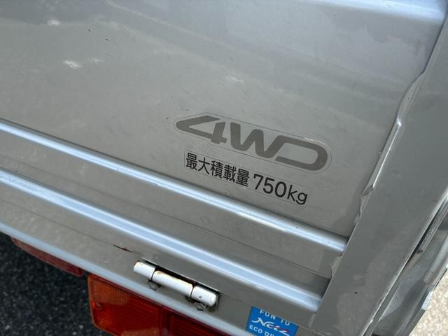 0520054A30260811W00106.jpg