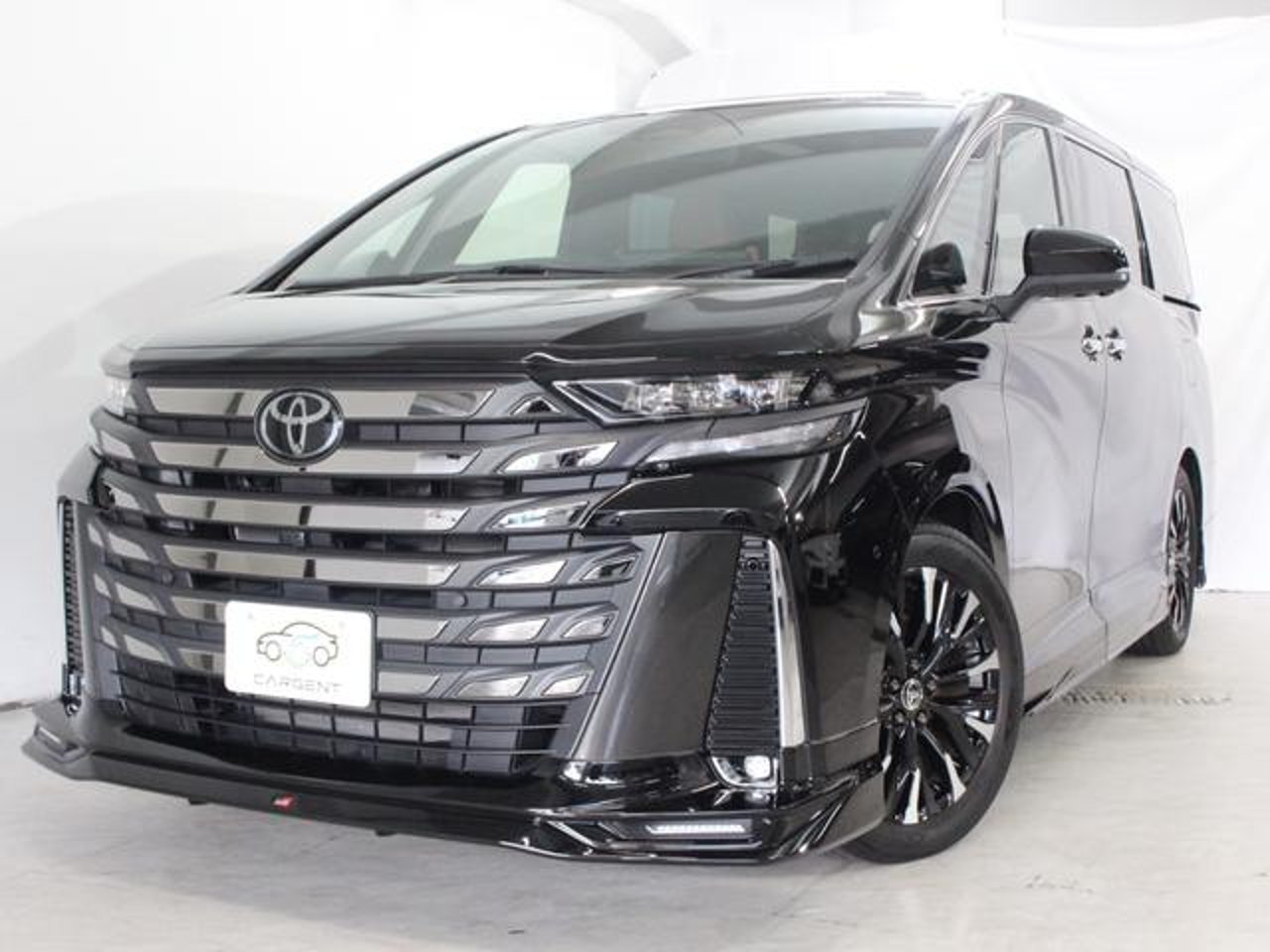 2025 Toyota Vellfire, photo 1 of 1