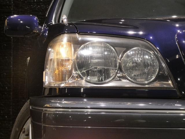 9700259A30260922W00102.jpg