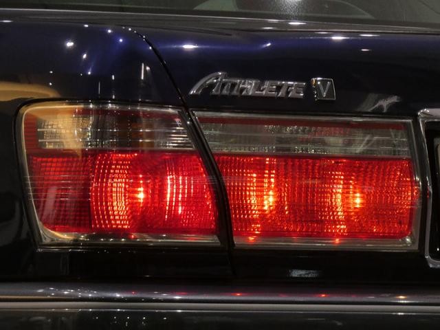 9700259A30260922W00103.jpg