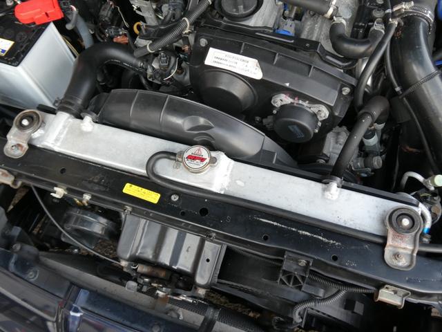 0404010A30260619W00211.jpg