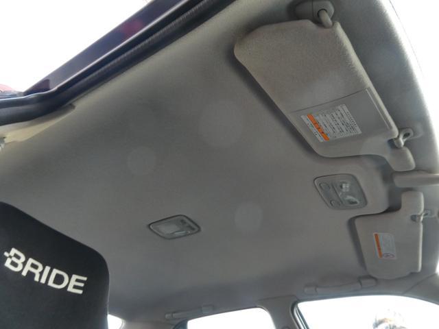 0404010A30260619W00217.jpg