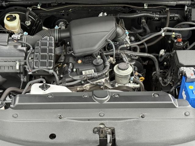0208956A30260501W00116.jpg