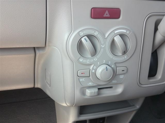 0207175A30260515W00211.jpg