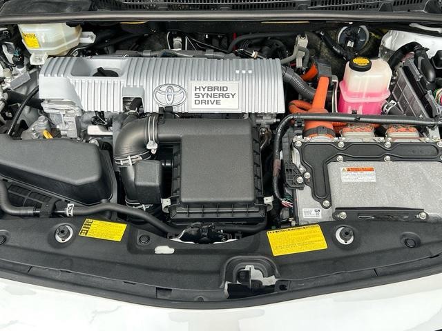 0174898A30260419W00103.jpg