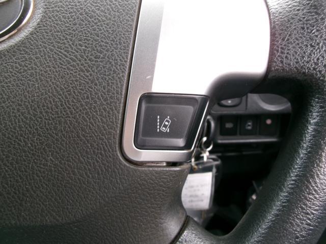 0500020A30260529W00114.jpg