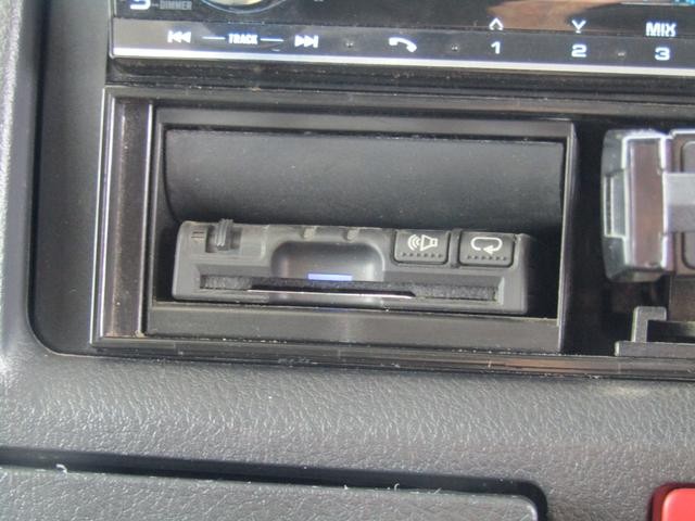 0530123A30261005W01318.jpg